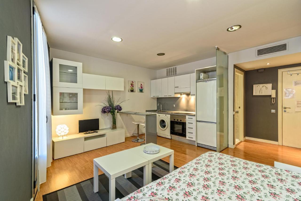 Loft En Badalona Centro Apartment ภายนอก รูปภาพ
