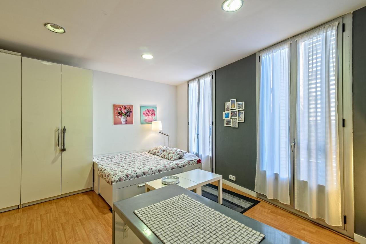 Loft En Badalona Centro Apartment ภายนอก รูปภาพ